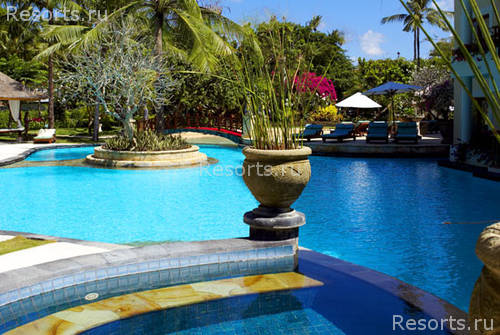 The Laguna Resort & Spa 41